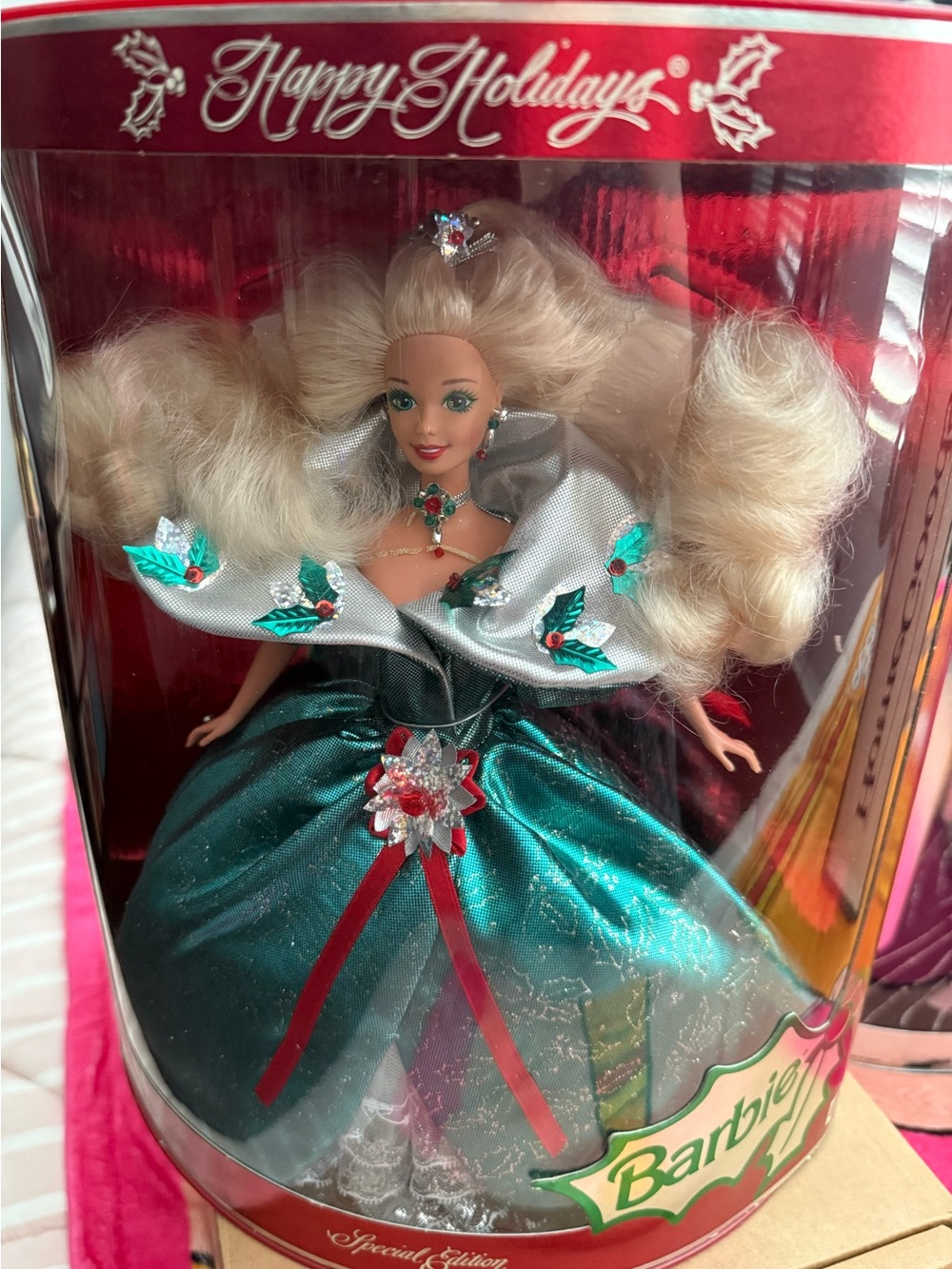 1995 Holiday Barbie Blonde doll with green eyes Festive Green Gown w/leaves trim